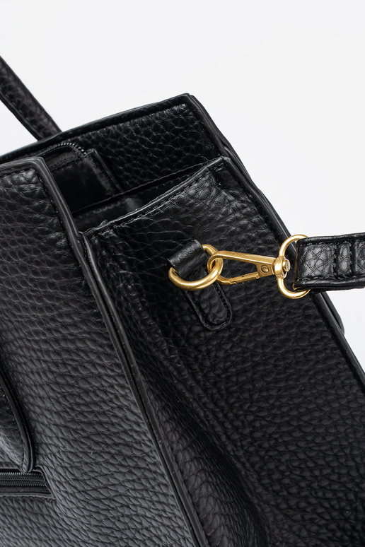 Un classique Sac à main noir sur l épaule Un classique Sac à main noir sur l épaule