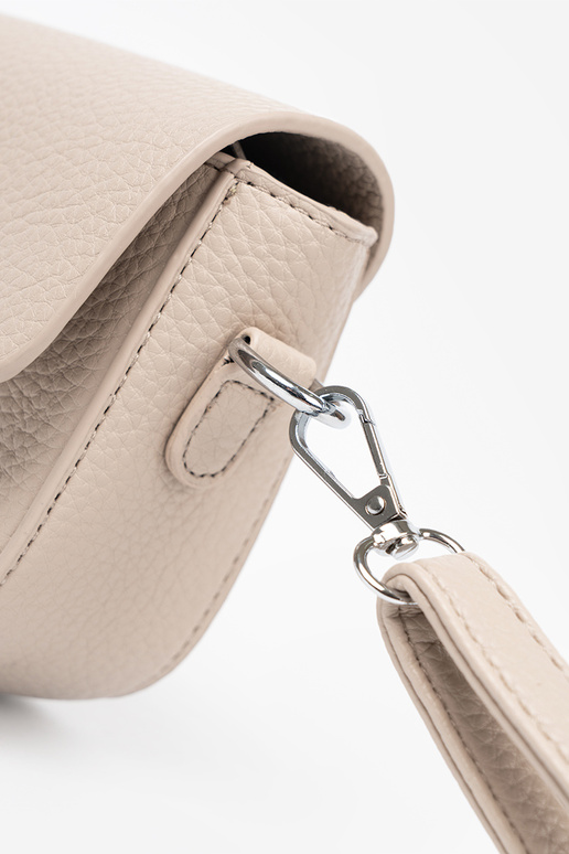 Petit sac à main femme z ozdobnym cœurm Petit sac à main femme z ozdobnym cœurm