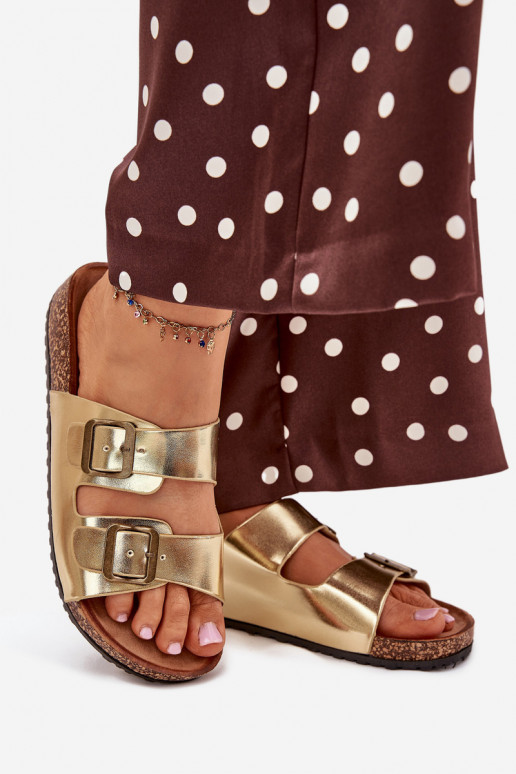 Féminin Chaussons avec une plateforme avec boucles couleur dorée Vesina Féminin Chaussons avec une plateforme avec boucles couleur dorée Vesina