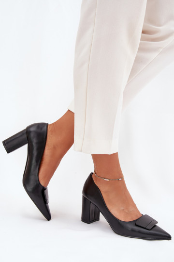 Chaussures avec des talons avec des ornements couleur noire Celira 2