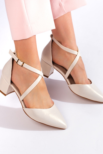 couleur blanche talons hauts Sergio Leone 2