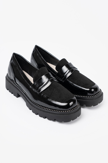 avec effet vernis mocassins avec des rivets