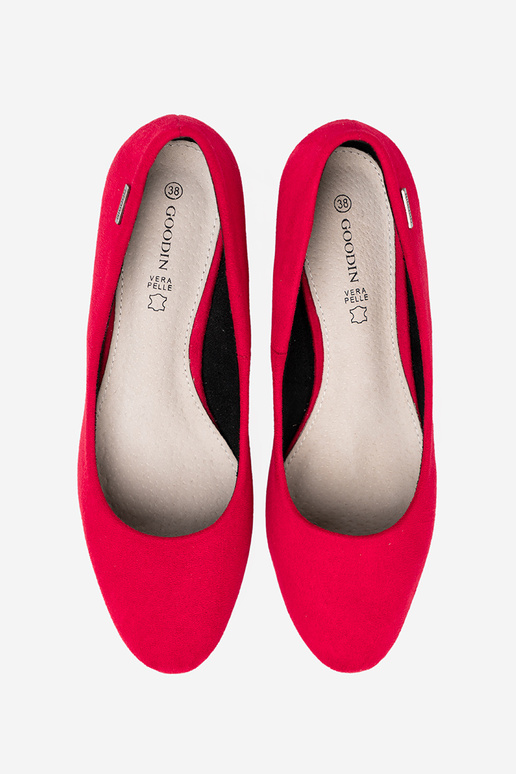 couleur rouge talons hauts na argentm słupku couleur rouge talons hauts na argentm słupku