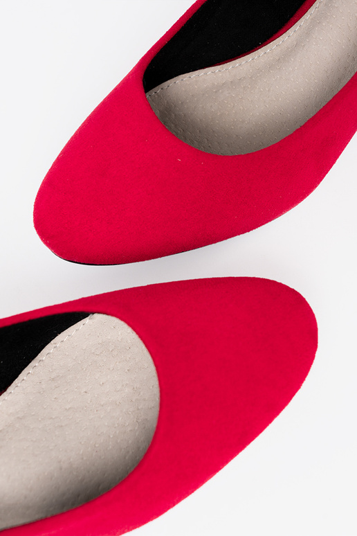 couleur rouge talons hauts na argentm słupku couleur rouge talons hauts na argentm słupku