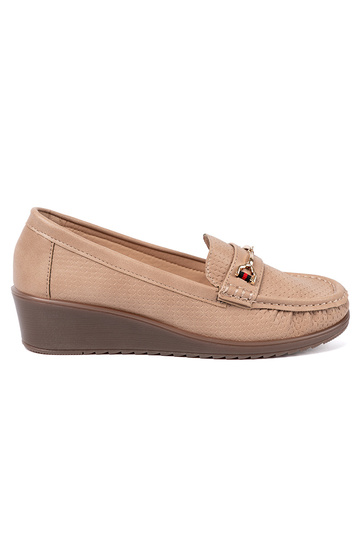 beige demi-chaussures ze dorém zdobieniem 2
