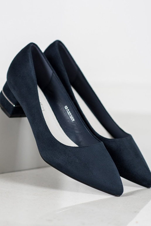 Chaussures avec ruban décoratif couleur bleue