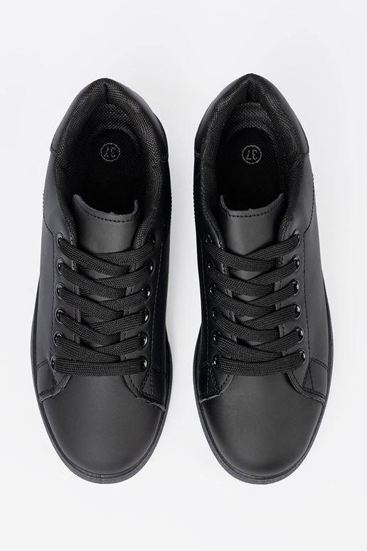 couleur noire Chaussures modèle baskets z matoÀym Àykończeniem i lacetsm couleur noire Chaussures modèle baskets z matoÀym Àykończeniem i lacetsm