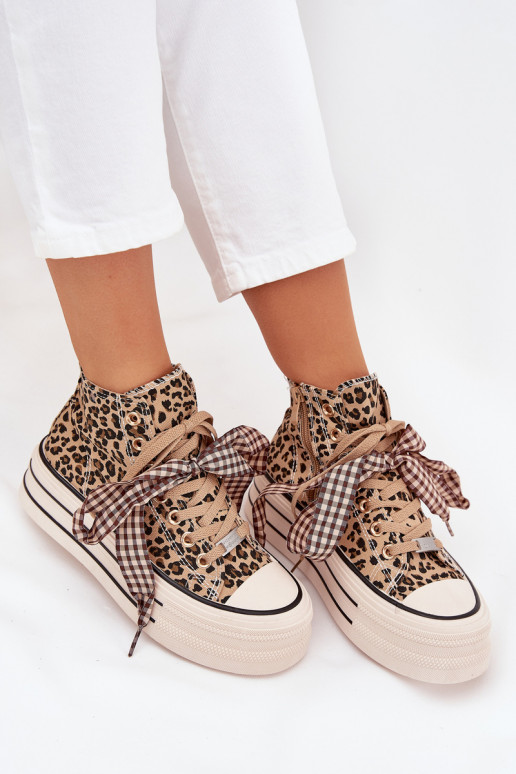 Chaussures de loisirs avec des rubans de laçage I Zamkiem avec une plateforme avec des motifs en fourrure de léopard Il fautvara