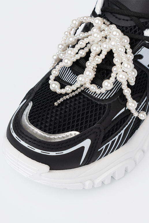 couleur noire Chaussures modèle baskets z białą kokardą i koralikami