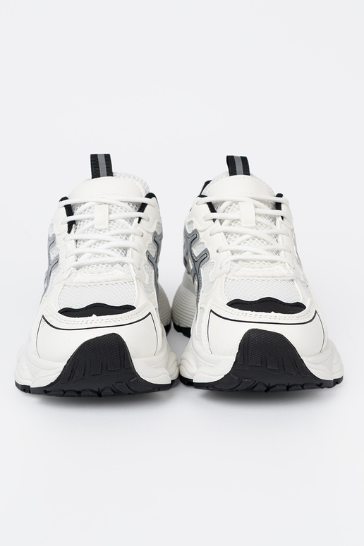 Blanc-couleur noire pratique Chaussures modèle baskets avec maille