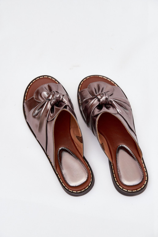 Pantoufles pour femmes avec des talons larges couleur grise Nelvira