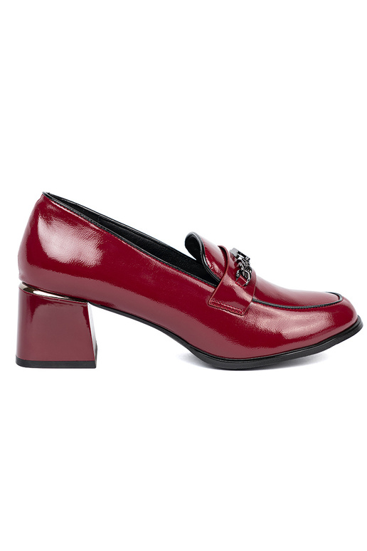 Bourgogne femmes demi-chaussures sur des talons hauts