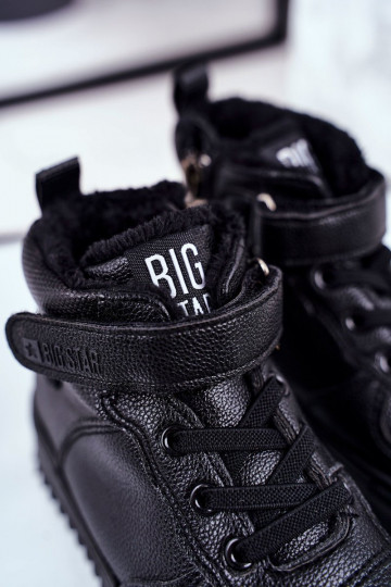 Baskets de sport pour enfants isolées Big Star GG374040 noires 2