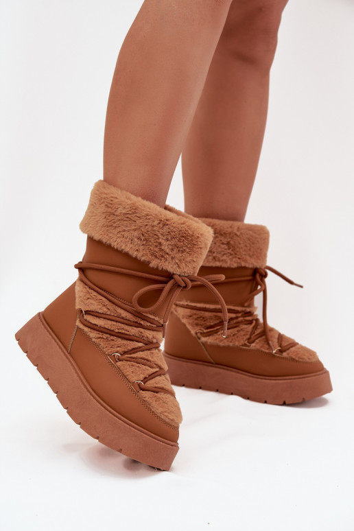 Bottes de neige Féminin avec un manteau de fourrure I DANSiązaniem avec une plateforme marron Il fautrinna