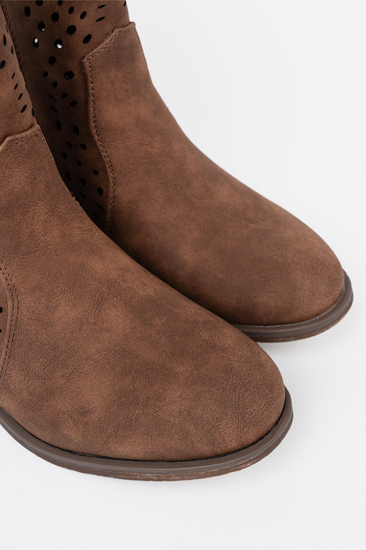 avec des éléments ajourés marron chaussures