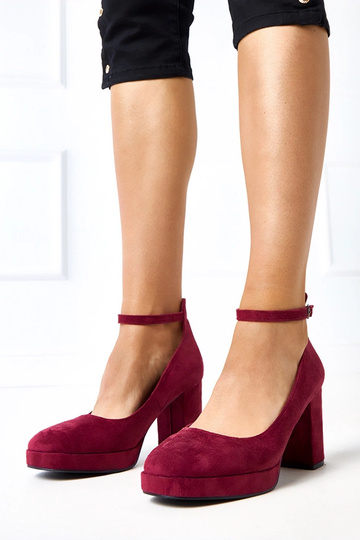 Chaussures bordeaux à talon...