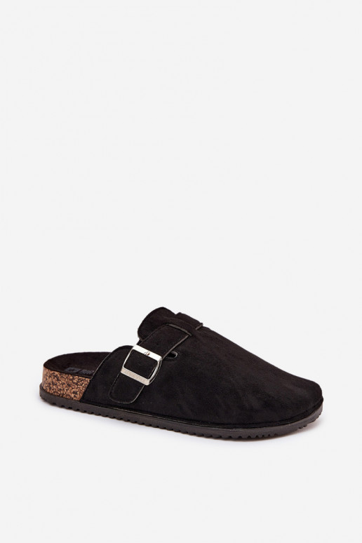 Chaussons Sabots Féminin avec une plateforme couleur argent avec boucles Big Star SS274736 couleur noire