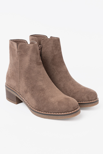 Modèle classique sombrebeige chaussures sur un talon stable