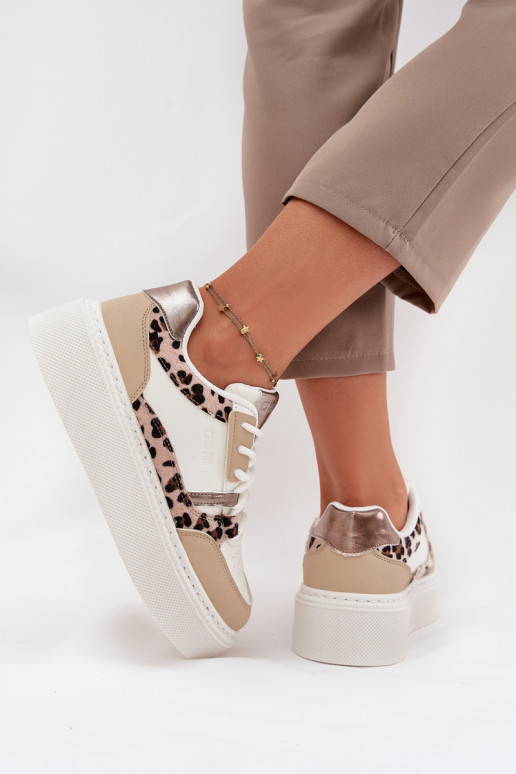 Féminin Chaussures modèle baskets avec une plateforme Big Star SS274357 avec des motifs en fourrure de léopard Blanc-beige