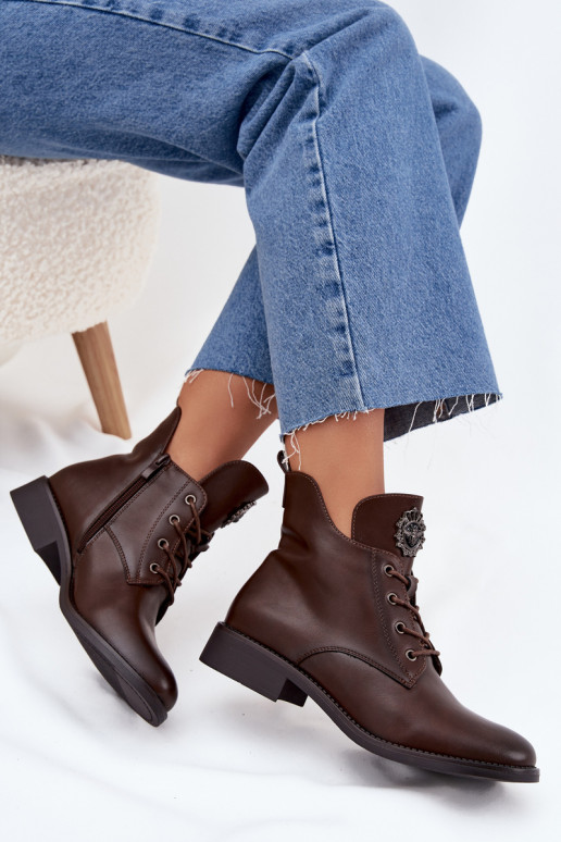 chaussures à talons bas pour femmes avec des talons larges Avec des décorations Detalem réchauffer marron Cylira chaussures à talons bas pour femmes avec des talons larges Avec des décorations Detalem réchauffer marron Cylira