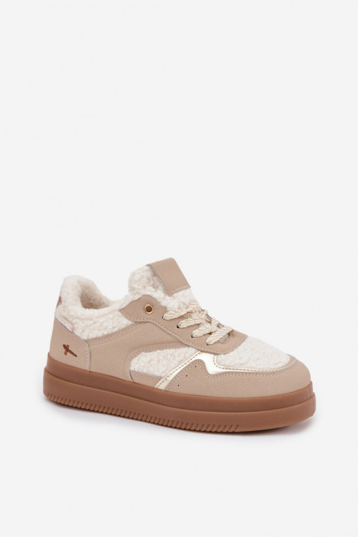 Chaussures modèle baskets Féminin avec une plateforme avec un manteau de fourrure Typu Baranek beige Frelina Chaussures modèle baskets Féminin avec une plateforme avec un manteau de fourrure Typu Baranek beige Frelina