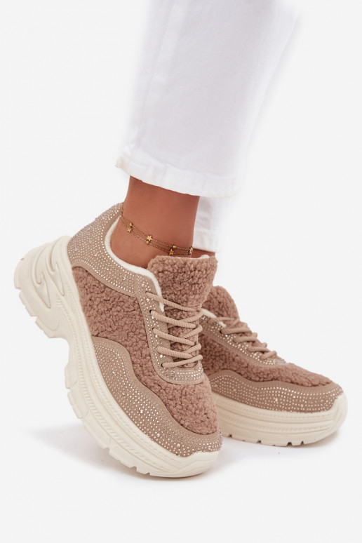 Chaussures modèle baskets Féminin avec des yeux qui clignotent et un manteau de fourrure Typu Baranek beige Zarika