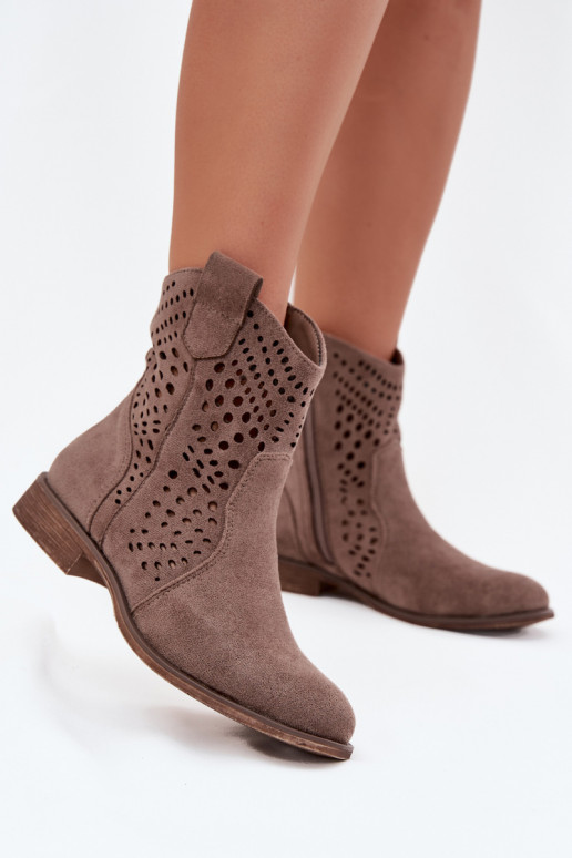 Bottes ajourées Féminin avec des talons larges beige Amisna Bottes ajourées Féminin avec des talons larges beige Amisna