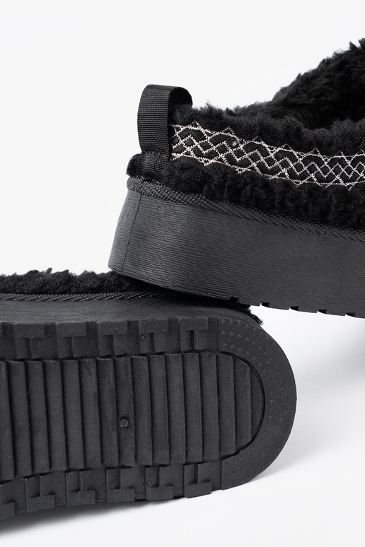 chaussures a'la Bottes de neige À couleur noirem kolorze z ozdobnym haftem