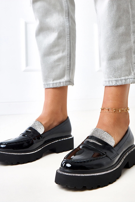 Mocassins noirs vernis ornés de...
