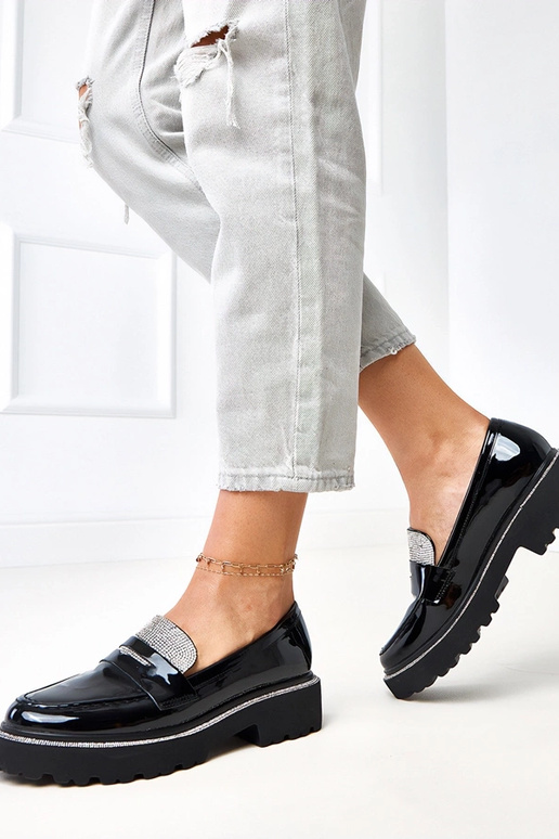 Mocassins noirs vernis ornés de...