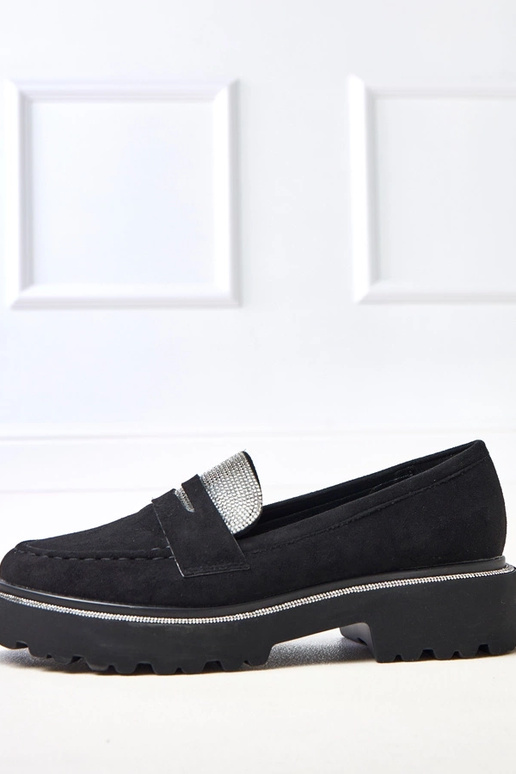 Mocassins noirs en suédine ornés de... Mocassins noirs en suédine ornés de...
