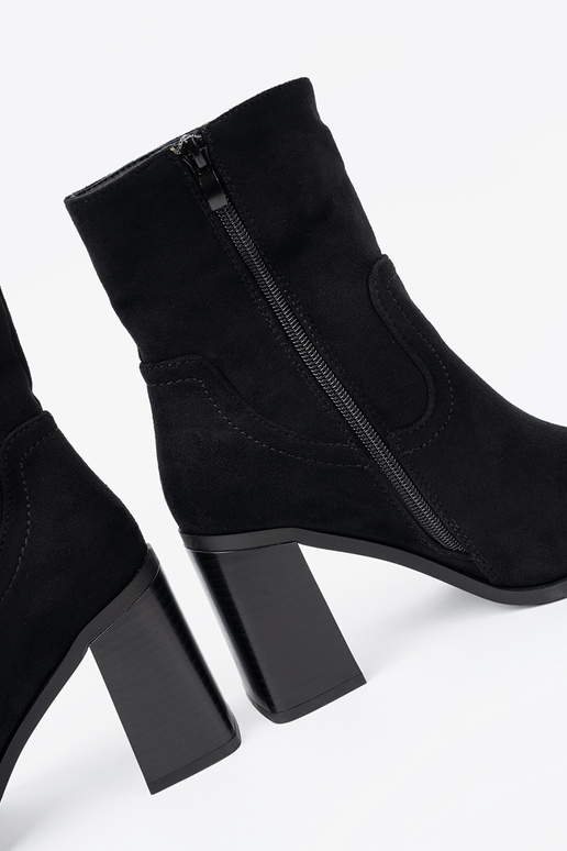 couleur noire chaussures sur des talons hauts o klasycznym kroju