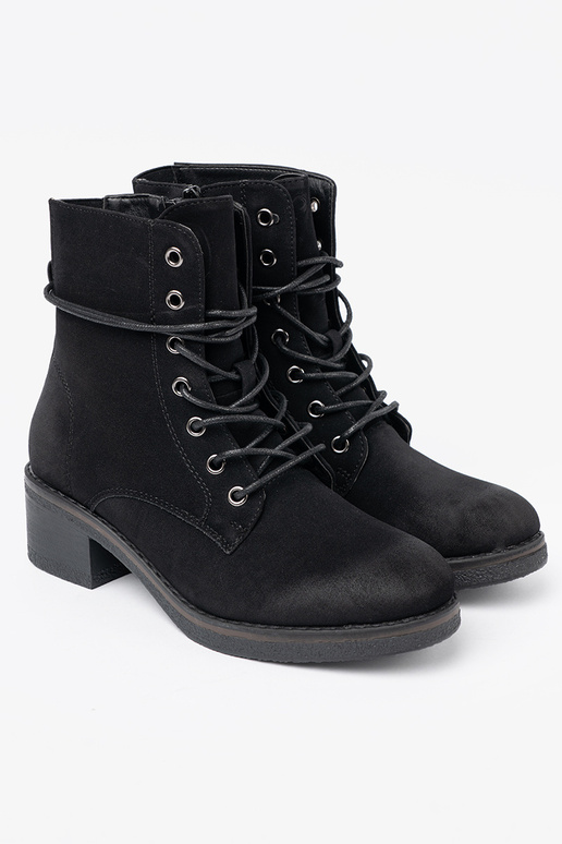 couleur noire chaussures lacé sur un talon bas