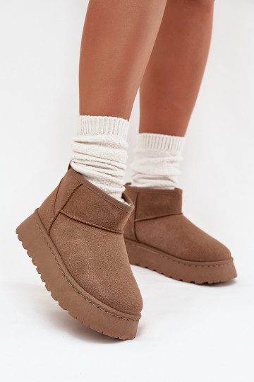 Baskets noires et blanches avec détails argentés brillants