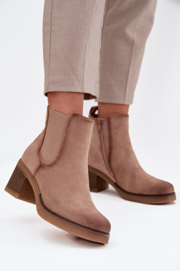 Bottines stylées beiges pour femmes isolées avec talons Zelia 2