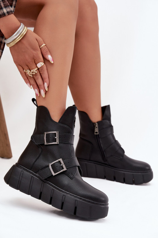 Peau réchauffer Bottes pour femmes avec une plateforme avec boucles Vinceza 66842 couleur noire