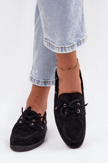 Mocassins en cuir noirs pour femmes avec détails stylés Calivra 2