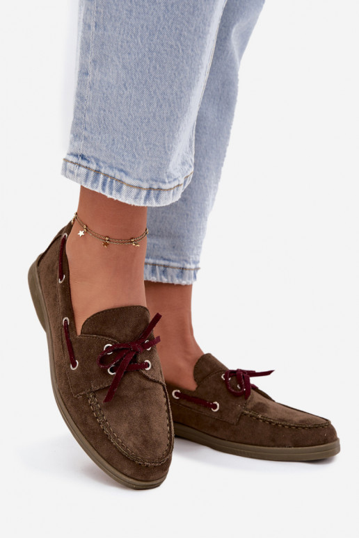 chaussures mocassins pour femmes avec des détails élégants couleur kaki Calivra