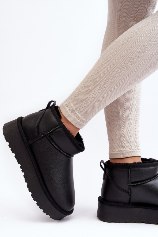 Peau Féminin Bottes de neige avec une plateforme couleur noire Loreley