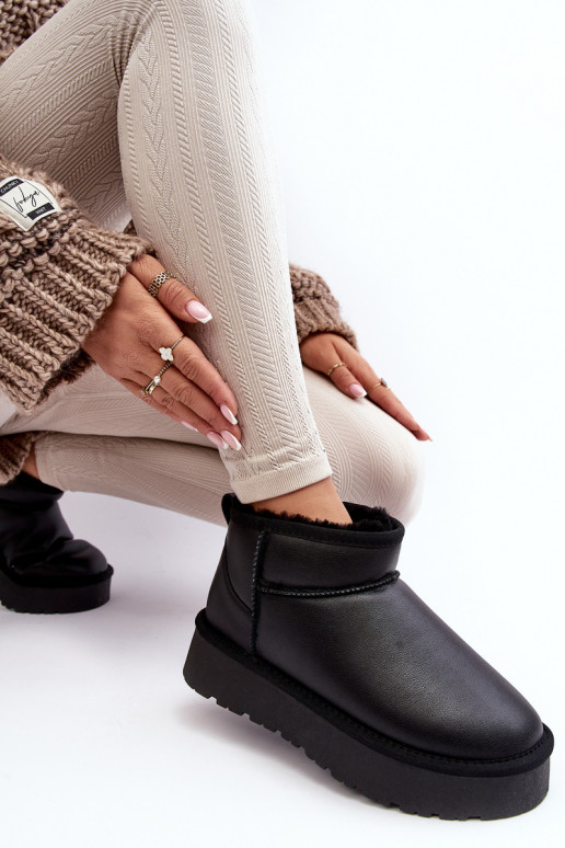 Peau Féminin Bottes de neige avec une plateforme couleur noire Loreley