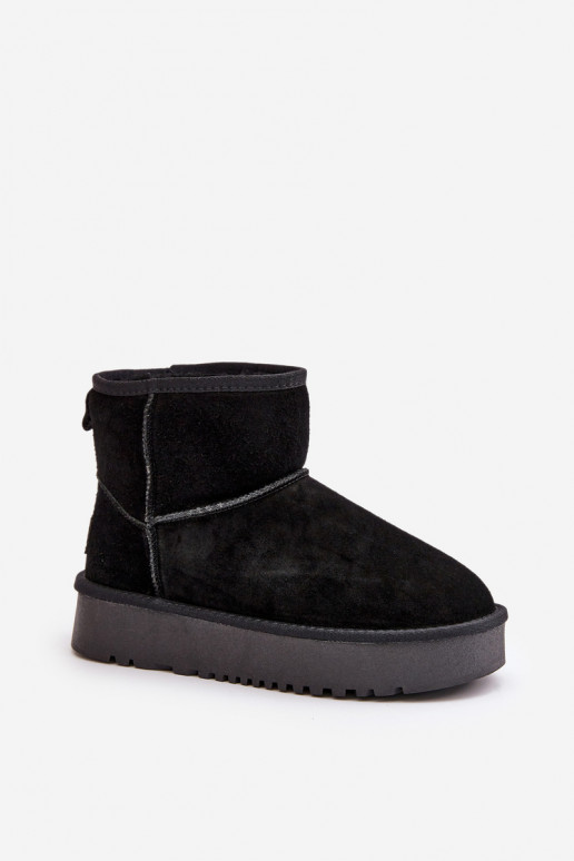 Peau en daim Bottes de neige avec une plateforme À cause de Kubo couleur noire Rianaella Peau en daim Bottes de neige avec une plateforme À cause de Kubo couleur noire Rianaella
