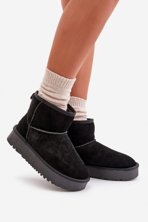 Peau en daim Bottes de neige avec une plateforme À cause de Kubo couleur noire Rianaella Peau en daim Bottes de neige avec une plateforme À cause de Kubo couleur noire Rianaella