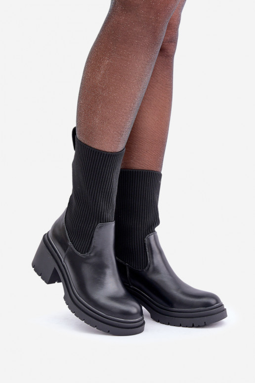 Bottes avec une semelle intérieure de type chaussette Sur des talons massifs couleur noire Rosanas