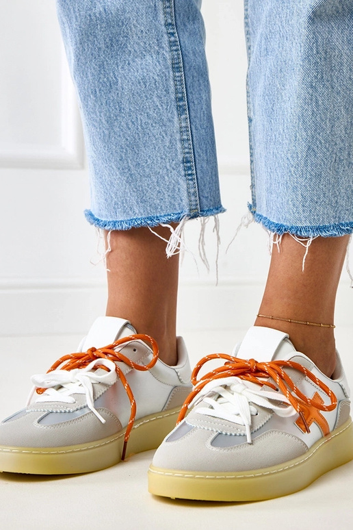 Baskets argentées avec plateforme et... Baskets argentées avec plateforme et...