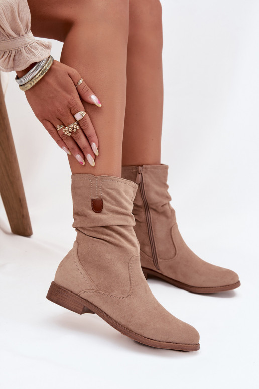 réchauffer Bottes pour femmes Avec un haut frisé avec des talons larges beige Krisia réchauffer Bottes pour femmes Avec un haut frisé avec des talons larges beige Krisia