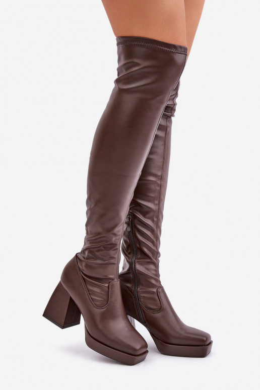 Ajustement serré bottes au-dessus du genou avec des talons marron foncé Sanniraen Ajustement serré bottes au-dessus du genou avec des talons marron foncé Sanniraen