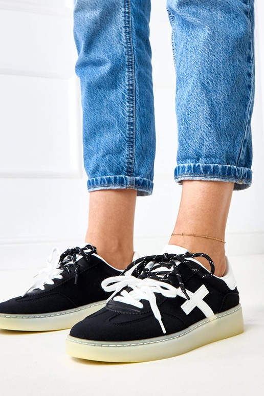 Baskets noires avec plateforme et... Baskets noires avec plateforme et...