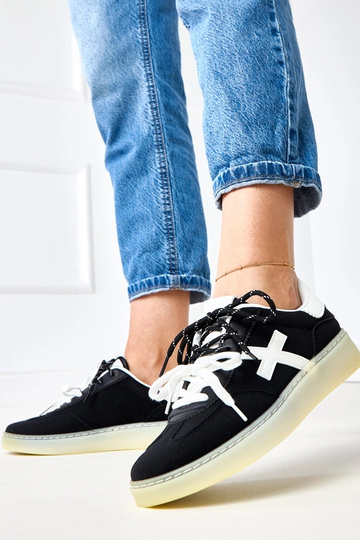 Baskets noires avec plateforme et insert blanc Eriksen 2