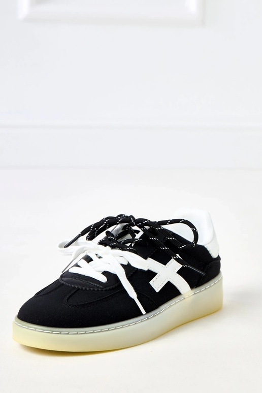 Baskets noires avec plateforme et... Baskets noires avec plateforme et...