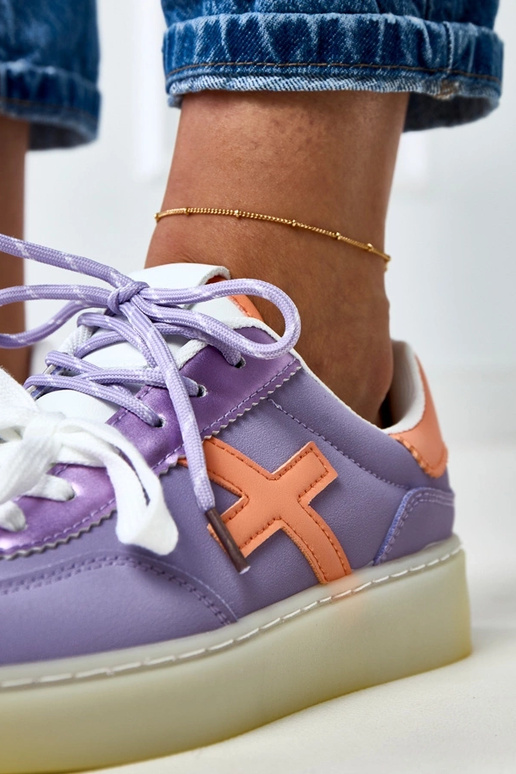 Baskets violettes avec plateforme et... Baskets violettes avec plateforme et...